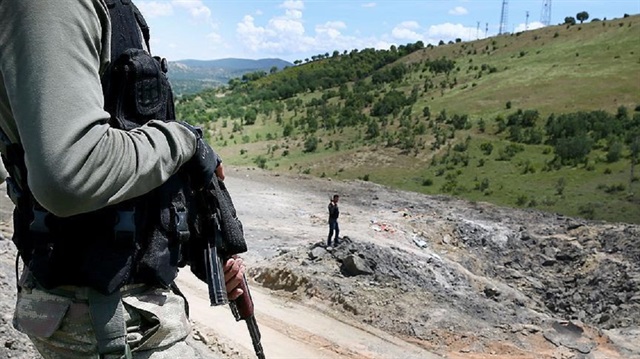 The General Staff announced that four PKK terrorists were captured after crossing the border from Iraq.
