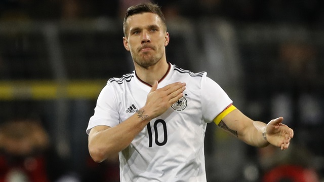 Podolski, 130. milli maçında Almanya formasına veda etti. 
