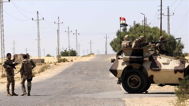 مقتل 3 جنود مصريين بتفجير عبوة ناسفة في سيناء