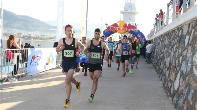 Alanya Ultra Maratonu 110 sporcunun katılımıyla başladı
