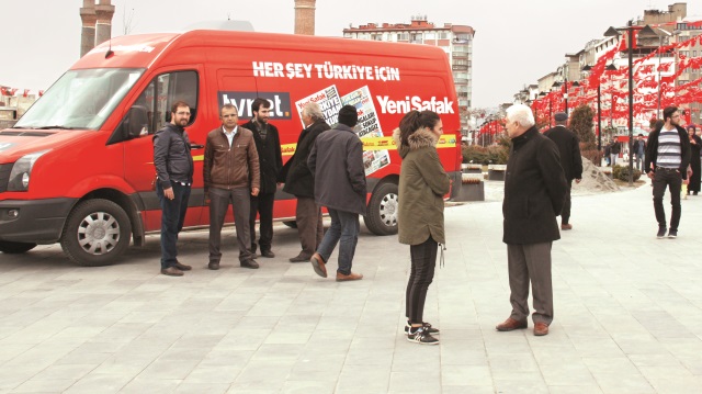 Referandum öncesi Türkiye’yi dolaşan Yeni Şafak ve tvnet muhabirleri Sivas’ta vatandaşlarla biraraya geldi.