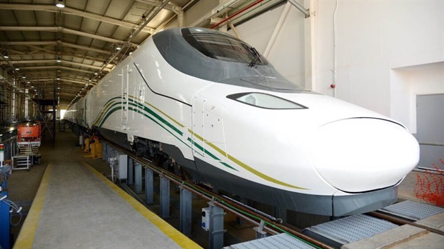 انطلاق " قطار الحرمين الشريفين " السريع بين مكة المكرمة والمدينة المنورة مطلع العام المقبل