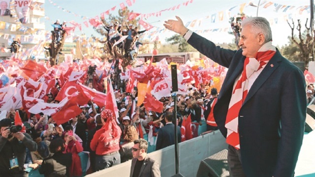 يلدريم: انتقال تركيا للنظام الرئاسي كفيل بتحقيق الاستقرار السياسي