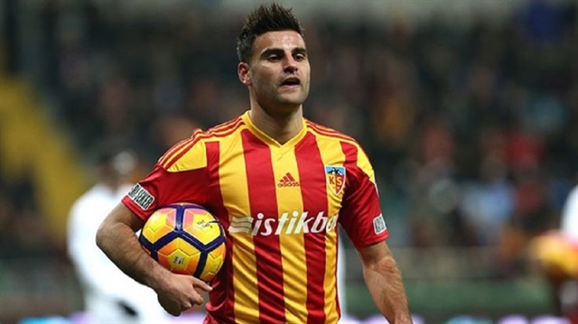 Deniz Türüç bu sezon sarı-kırmızılı formayla çıktığı 29 maçta 7 gol atarken 9 da asist yapma başarısı gösterdi.
