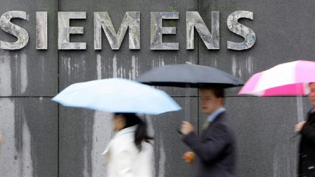 Siemens, Brexit süreciyle zor durumda kalan İngiltere'ye bağlılık sözü verdi. 