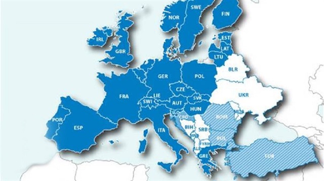 Avrupa’da ortalama 50 bin kişiyi Türkiye'de 145 bin kişiyi bir vekil temsil ediyor.