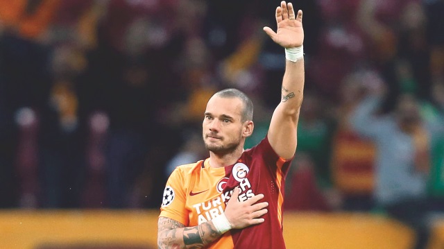 Galatasaray formasıyla bu sezon 24 maça çıkan Sneijder, 2 gol atarken 13 de asist kaydetti.