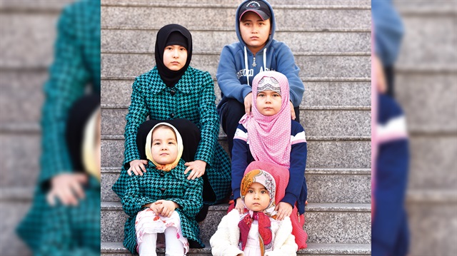 5 Tacik çocuk ortada kaldı