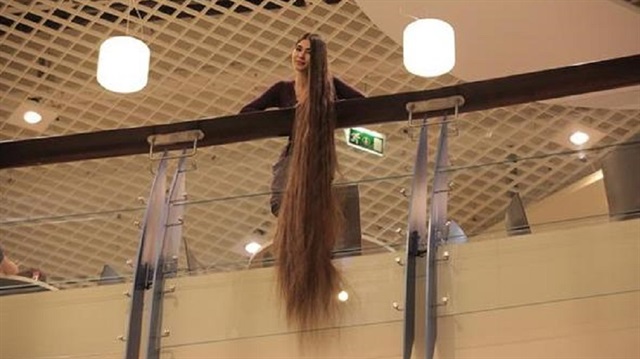 Saçlarının uzunluğu tam 2 metre 86 santim.