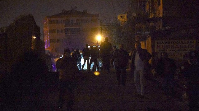 İzmir'de patlama: 1 ölü, 1 yaralı
