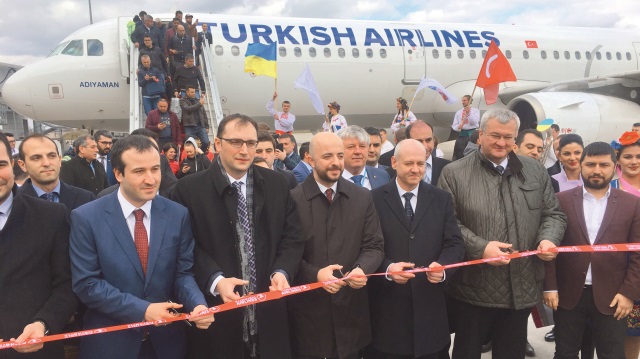 İstanbul-Kharkiv hava köprüsü için ilk uçuş
