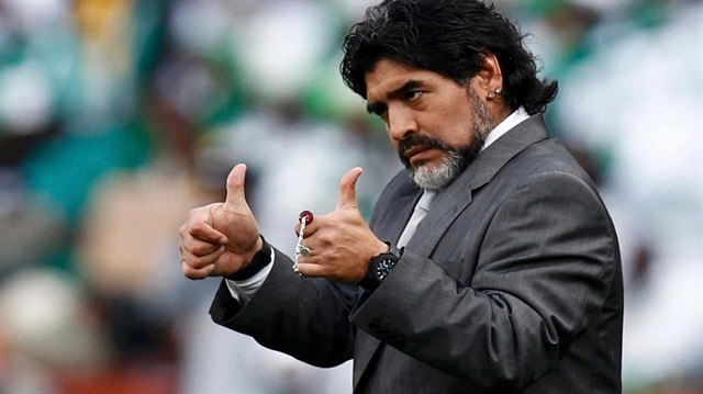 Futbolun yaşayan efsanesi Maradona Konami'ye dava açtı