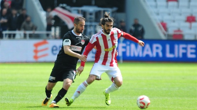 ​Sivasspor, TFF 1. Lig’in 26. haftasında evinde karşılaştığı Manisaspor’u 2-0 mağlup etti.​ İşte maçın önemki pozisyonları...