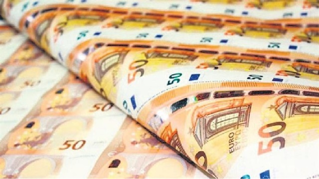 Euro banknotların serisinde en çok sahtesi yapılan 50 euronun yenilenmesinin ardında da sahteciliği zorlaştırma var. 