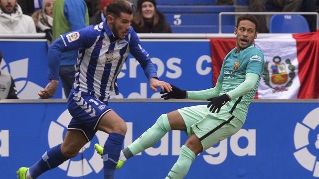 Theo Hernandez bu sezon Alaves formasıyla çıktığı 36 maçta 1 gol atarken 3 de asist kaydetti.