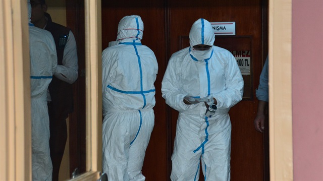 Turkish forensic scientists carry out autopsies on victims of Syria's chemical attack