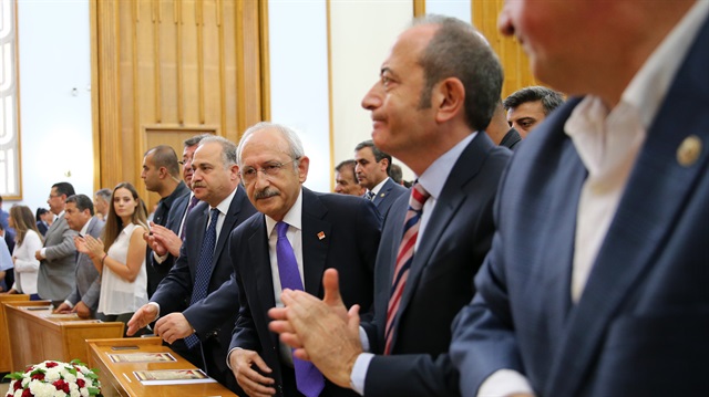 Kemal Kılıçdaroğlu ve CHP'li yetkililer, referandum süreci boyunca gerçeği yansımayan iddiaları halka sundu.