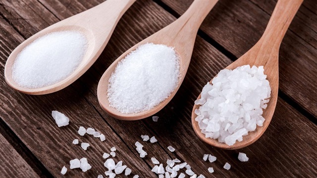Timur Erk, tuz, şeker ve unun orantısız kullanıldığında insan sağlığı için zararlı olduğunu anlattı.