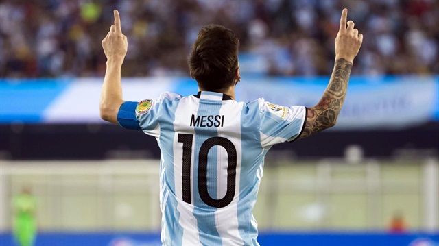 Dünyanın en iyi futbolcularından biri olarak kabul edilen Lionel Messi'nin Arjantin Milli Takımı'ndaki hocası belli oldu. 
