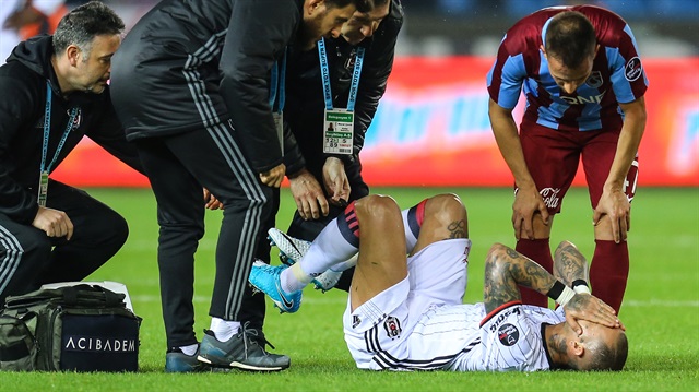 Portekizli yıldız Ricardo Quaresma'nın sakatlığı sebebiyle Lyon maçında oynamasının zor olduğu ifade edildi.