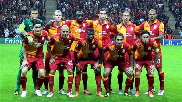 30 yaşındaki Amrabat Galatasaray formasıyla çıktığı 56 maçta 3 gol atarken 11 de asist yaptı.