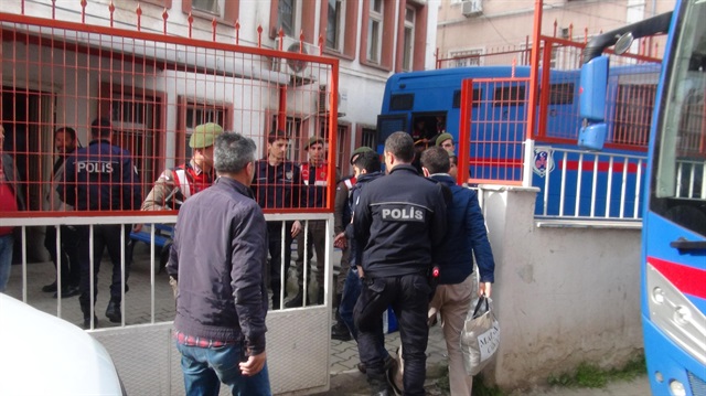 Tekirdağ merkezli FETÖ operasyonunda 17 asker adliyede