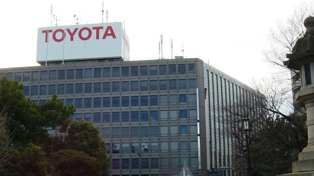 Toyota'nın Japonya'daki merkezi ile Fujita Üniversitesi ortak çalışarak 'robotik bacak' ürettiler.