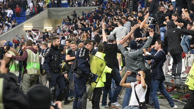 Chaos at the Stade Olympique where a match between Beşiktaş and Lyon was held