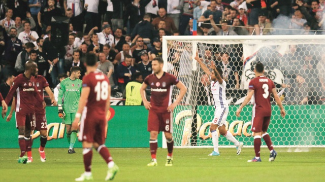 1 dakikada yıkıldık