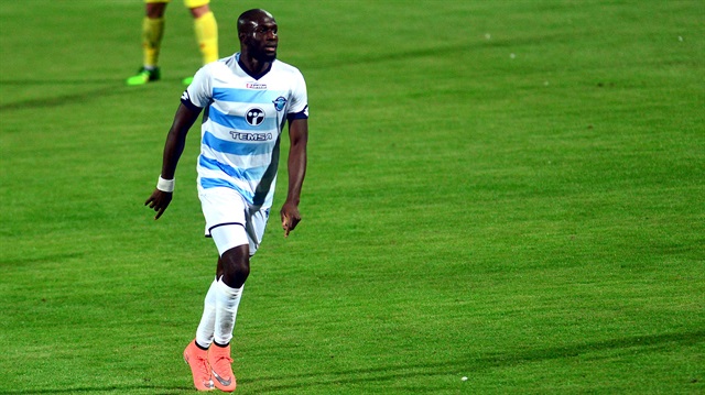 Adana Demirspor'un Beninli golcüsü Pote, sezon sonunda takımdan ayrılacak. 