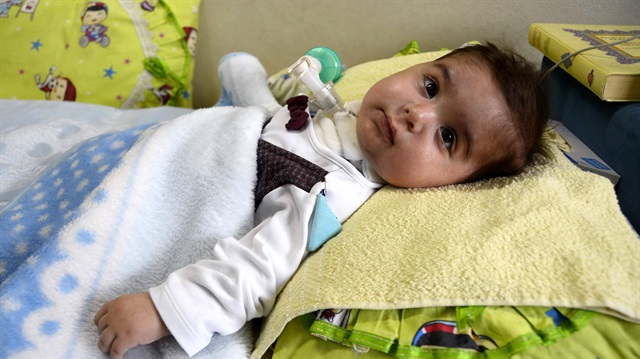 Selim bebeğin yaşamı ABD'den gelecek ilaca bağlı.