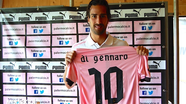 Galatasaray yönetimi, İtalya'nın Cagliari takımında forma giyen Di  Gennaro'yu bedelsiz olarak almayı planlıyor.