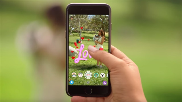 Snapchat iş başında: Uygulamaya yeni üç boyutlu lensler eklendi