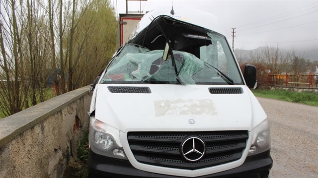 Afyon'da trafik kazası: 17 yaralı