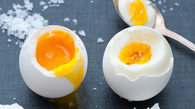 Bayat yumurta gıda zehirlenmesine neden olabilir.