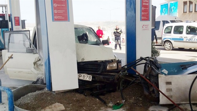 Mardin'de freni boşalan araç petrol istasyonuna girdi: 6 yaralı