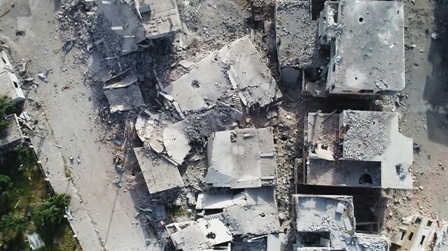 الأناضول ترصد من الجو الدمار الناتج عن قصف أحياء درعا جنوبي سوريا
