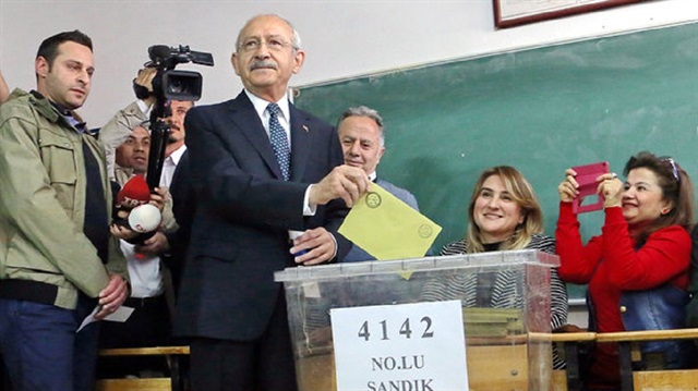 المحكمة الإدارية العليا في تركيا ترفض طعن حزب "الشعب الجمهوري" بالاستفتاء