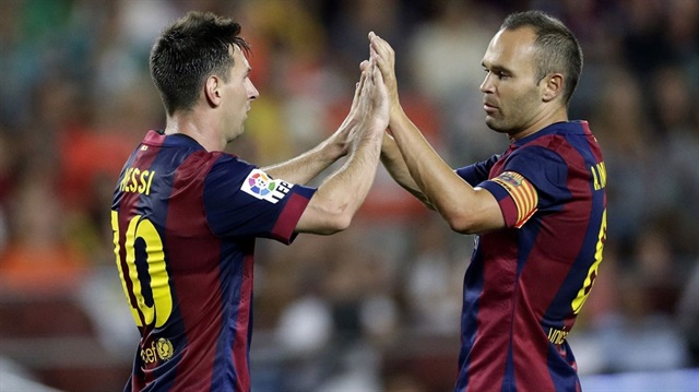 Barcelona, Messi ve Iniesta'nın sözleşmelerini uzatacağını açıkladı.