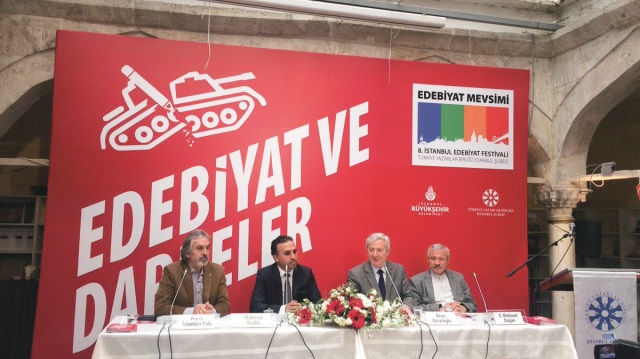 Türkiye Yazarlar Birliği bu yıl darbelerin edebiyata olan etkisini de özel bir etknlikle tartışmıştı.