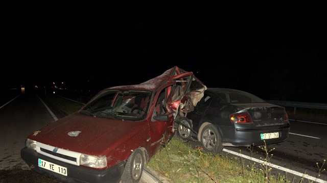 Biga-Çan karayolu Eybekli köyü yol ayrımında meydana gelen trafik kazasında bir kişi yaralandı.
​