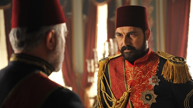 'Payitaht Abdülhamid'in baş rolünde Bülent İnal oynuyor.