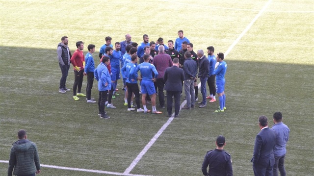 Dersimspor ile yapacağı Spor Toto 3. Lig 2. Grup'un 34. ve son hafta maçına geciken Çatalcaspor, Profesyonel Futbol Disiplin Kuruluna (PFDK) sevk edildi.