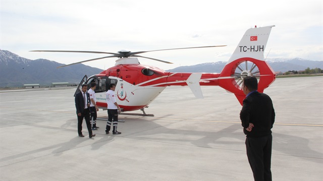 Ambulans helikopter 80 yaşındaki hasta için havalandı

