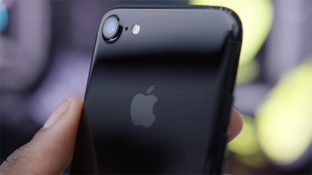 Geçtiğimiz yıl eylül ayında tanıtılan iPhone 7, Apple için başarılı satış rakamlarına ulaşamadı.