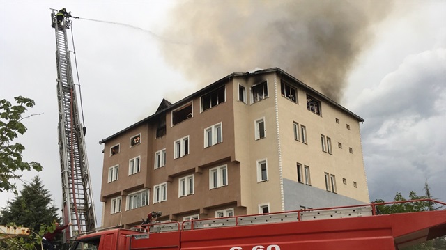 Burdur'un Gölhisar ilçesinde  FETÖ ile bağlantısı nedeniyle kapatılan dershanede çıkan yangın, hasara neden oldu.