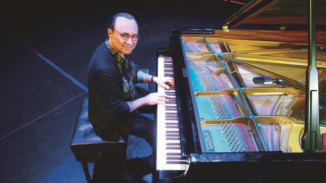 Grammy Ödüllü piyanist Michel Camilo