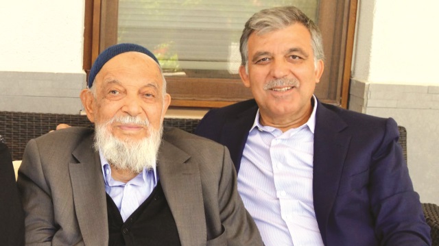 Abdullah Gül’ün babası Ahmet Hamdi Gül hayatını kaybetti.