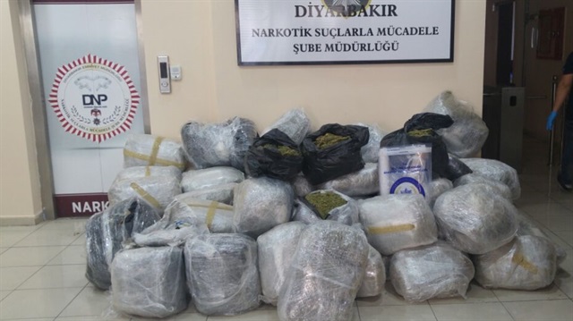 Diyarbakır'da 342 kilogram esrar ele geçirildi