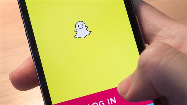 Sosyal medya uygulaması Snapchat, yüzde 25 zarar etti.